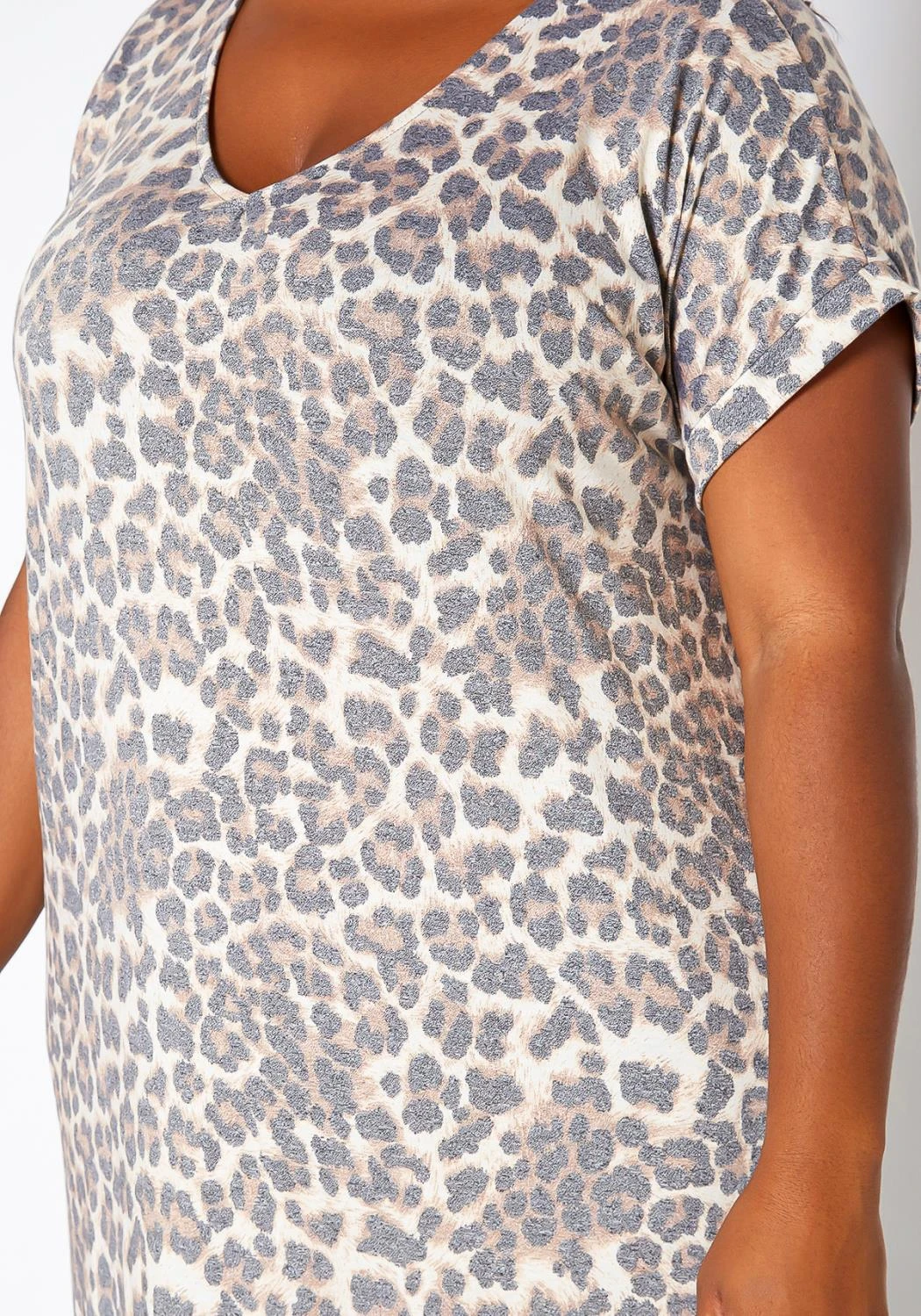 Asoph Plus Size Ashy Leopard Print Curved Hem Maxi Dress - Image 5