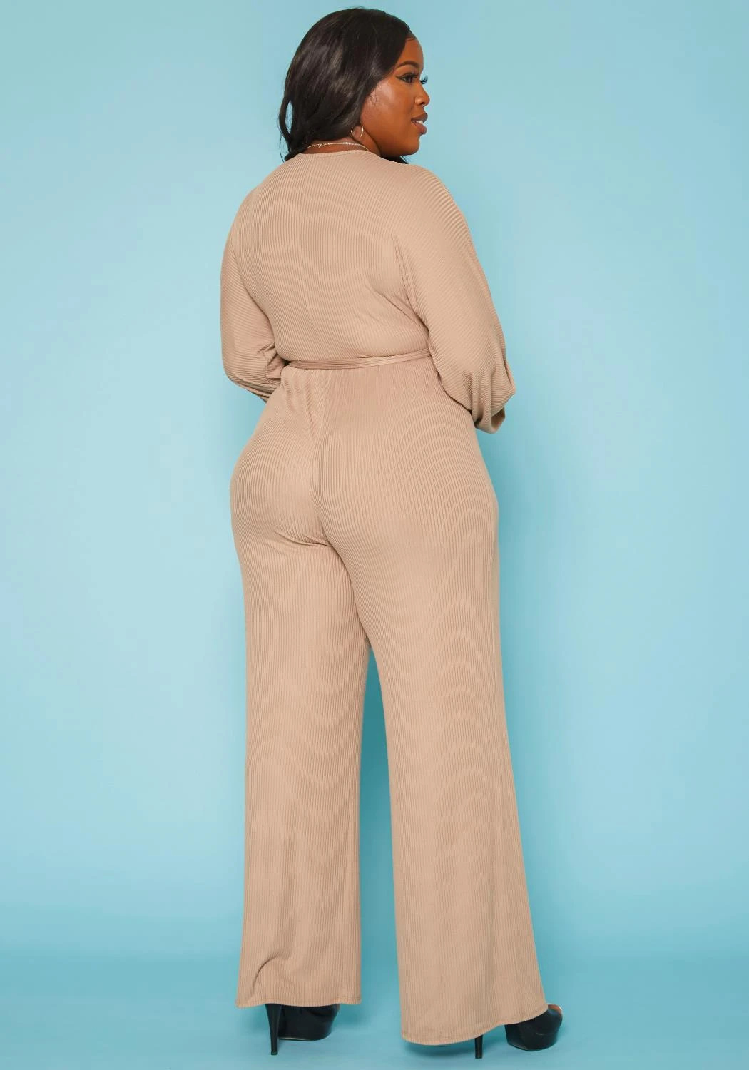 Plus Size Ribbed Deep V Neck Flare Jumpsuit - Image 4