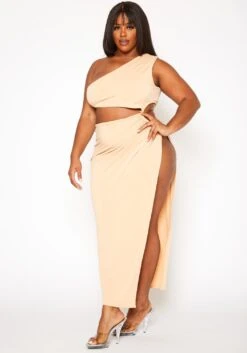 Plus Size High Slit Hem Maxi Dress
