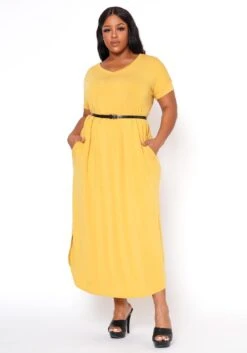 Plus Size V-Neck Slit Maxi Dress