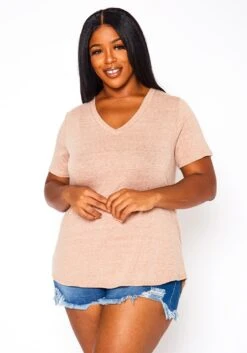 Plus Size V-Neck Basic Blouse