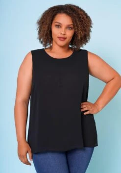 Plus Size Relaxed Fit Sleeveless Shirt